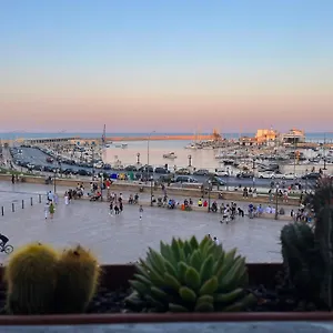 Finestra Sul Mare Apartment Bari